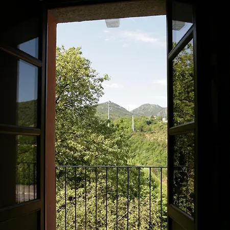 达尔阿奎罗纳旅馆